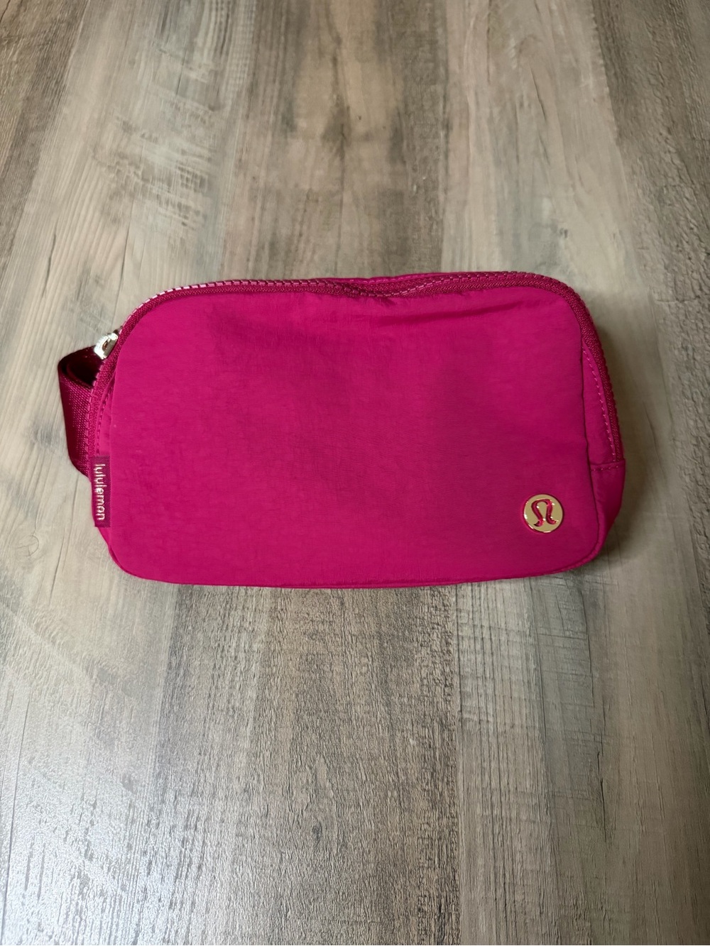 NWOT Lululemon Everywhere Belt Bag 1L *berry rumble/gold*